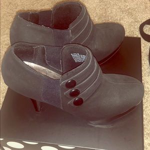 Unlisted black heels